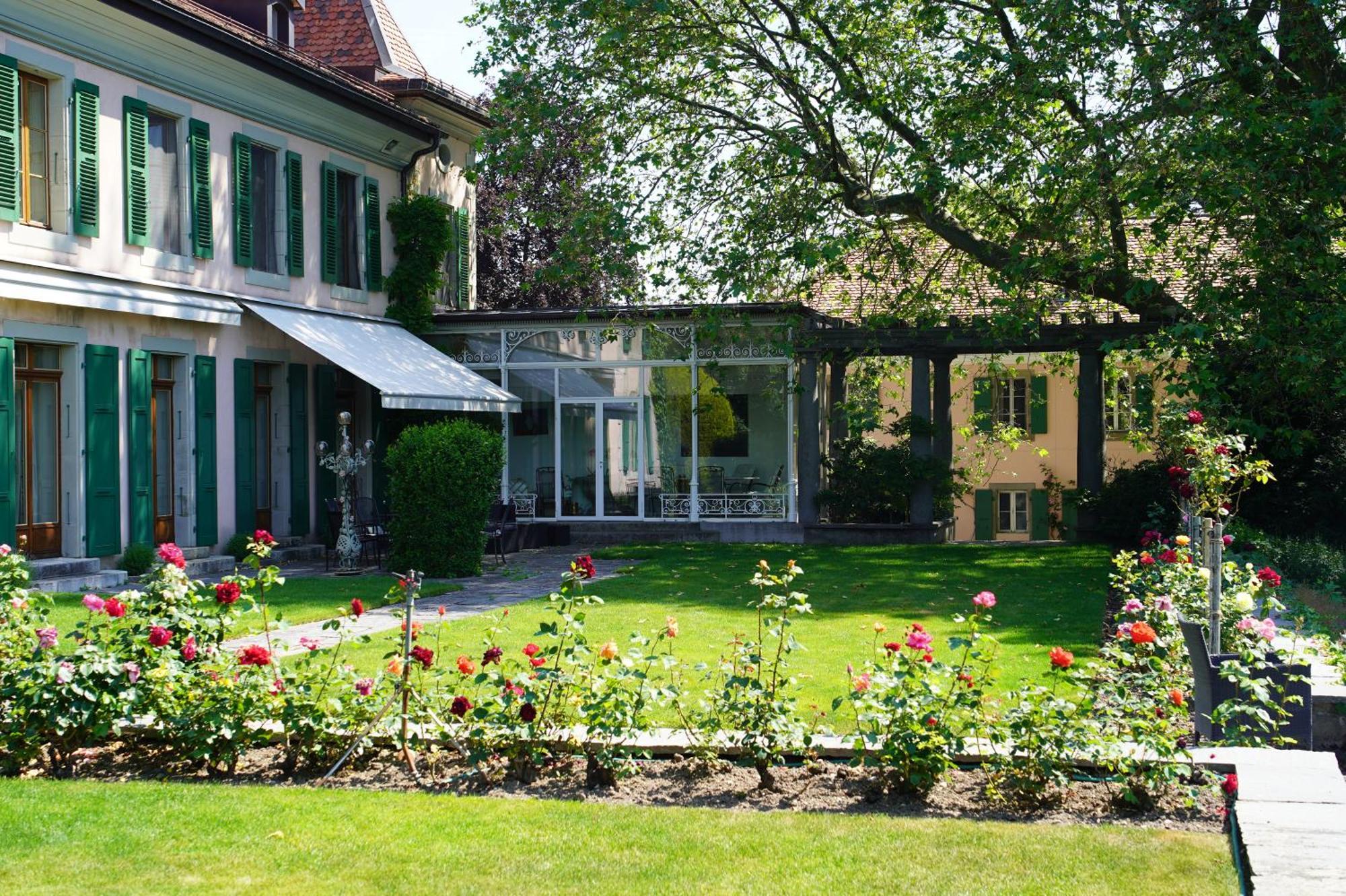 Le Chateau Lavigny Экстерьер фото
