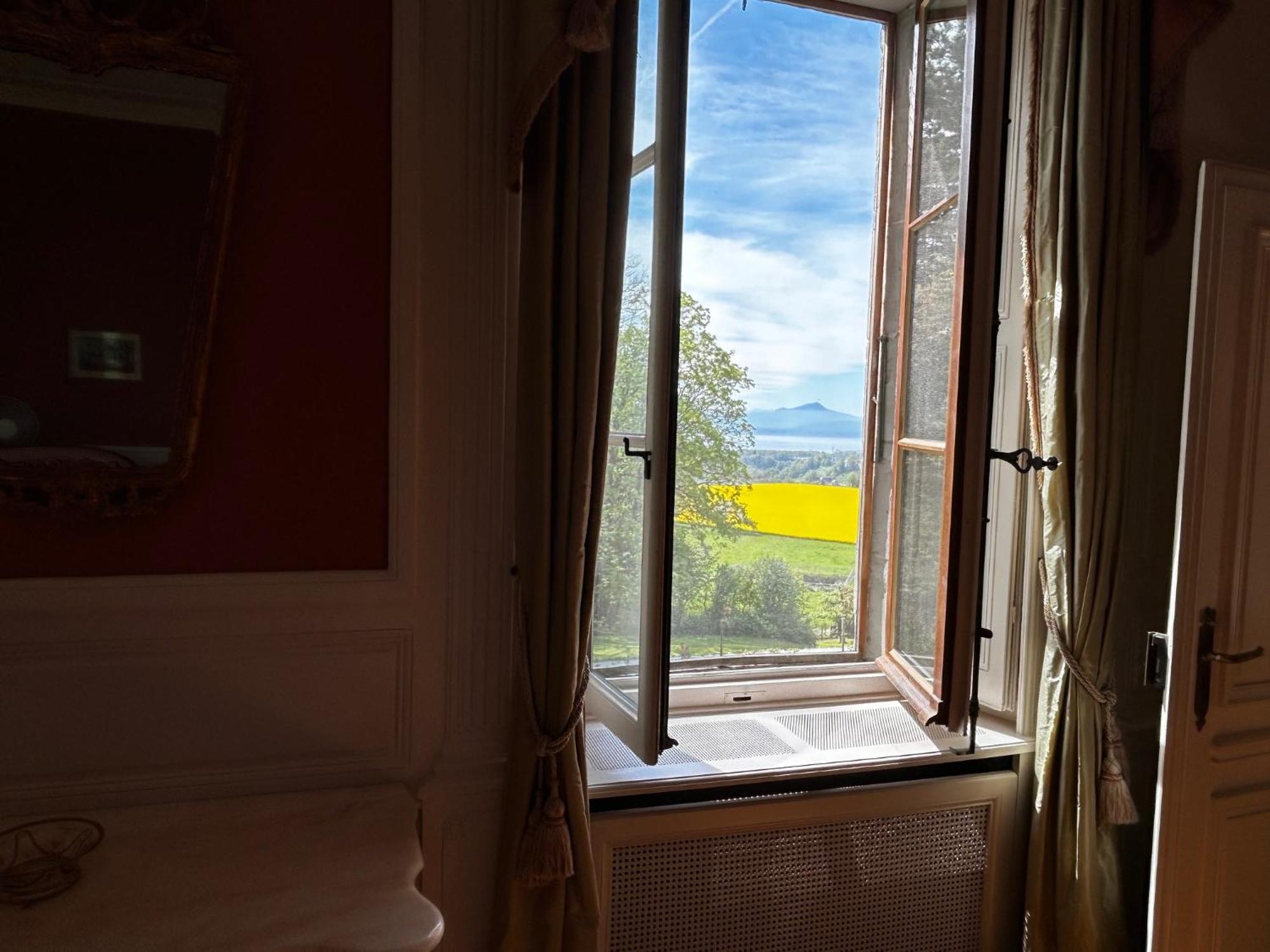 Le Chateau Lavigny Экстерьер фото