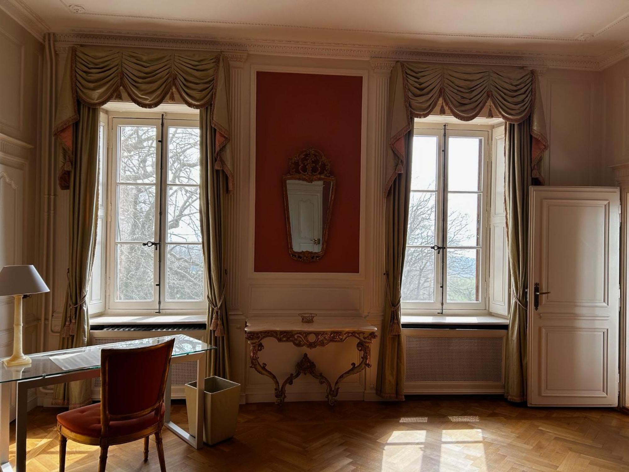 Le Chateau Lavigny Экстерьер фото